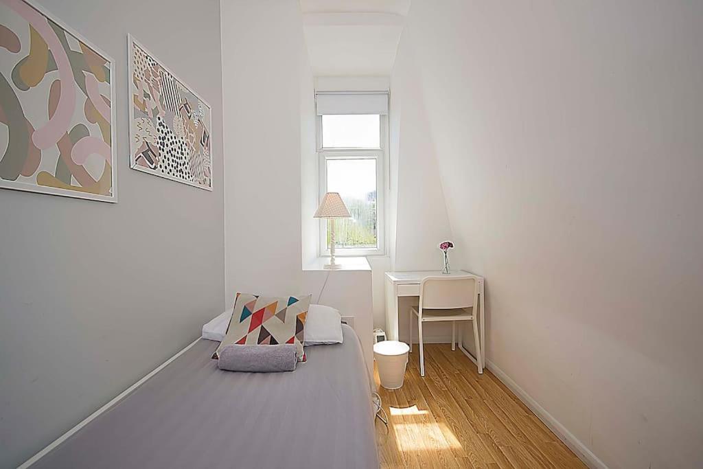 Single Bedrooms With Wifi And Underbed 10 伦敦 外观 照片