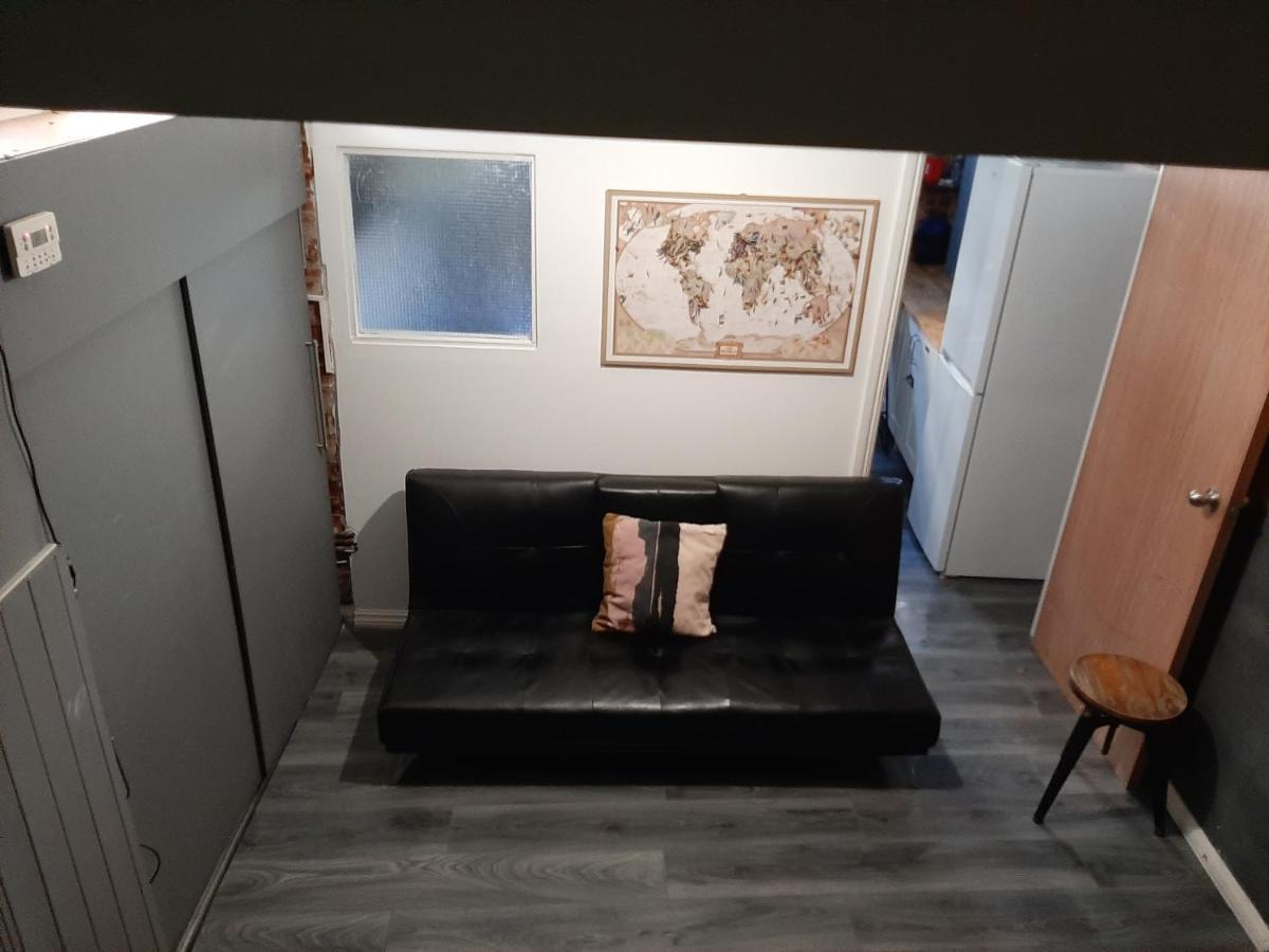 Single Bedrooms With Wifi And Underbed 10 伦敦 外观 照片